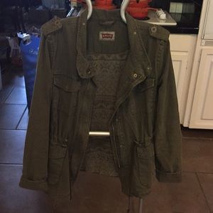 Levi cargo jacket with draw string